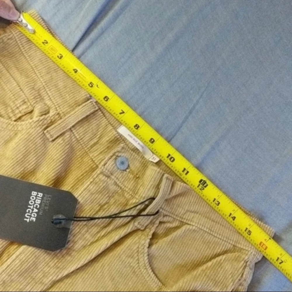LEVI’S - Picture 3 of 7